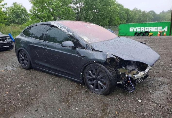 Salvage 2024 Tesla Model X  in Серый