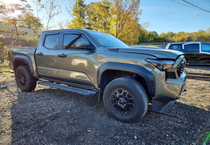 Salvage 2025 Toyota Tacoma Trd in Коричневый