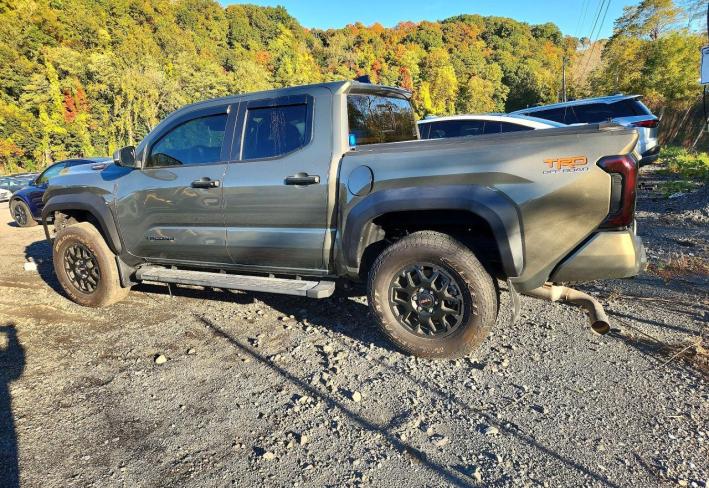 Salvage 2025 Toyota Tacoma Trd in Коричневый