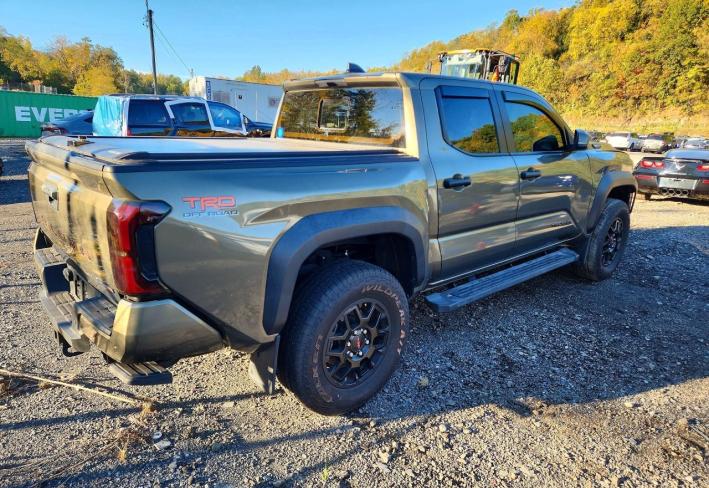 Salvage 2025 Toyota Tacoma Trd in Коричневый