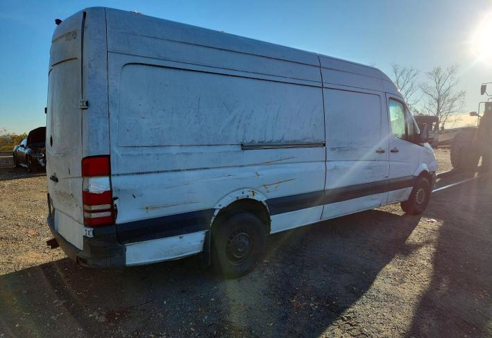 Salvage 2016 Mercedes Benz Sprinter  in White