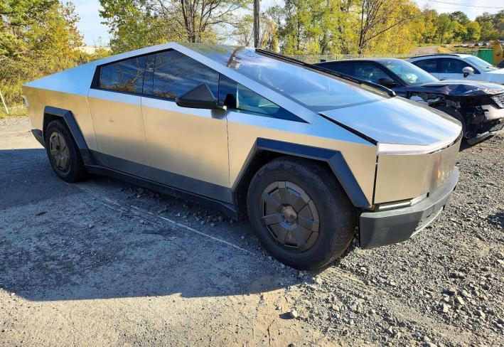 Salvage 2024 Tesla Cybertruck  in Silver