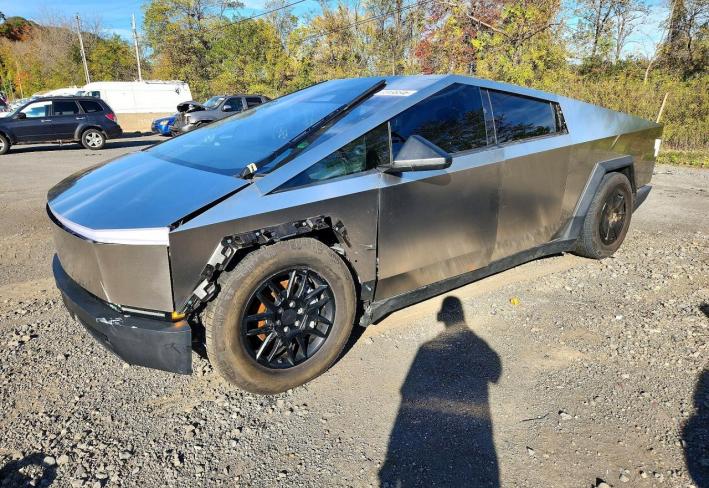 Salvage 2024 Tesla Cybertruck  in Silver