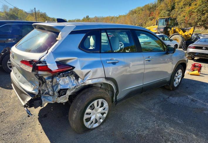 Salvage 2026 Toyota Corolla Cross  in Серебристый