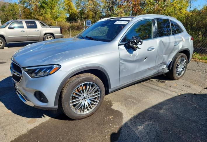 Salvage 2025 Mercedes Benz Glc 300 4matic in Gray