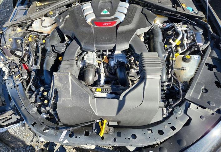 Salvage 2023 Alfa Romeo Giulia Quadrifoglio in Черный