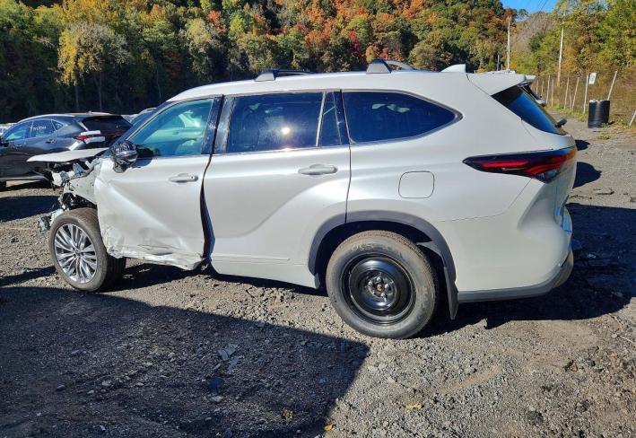Salvage 2025 Toyota Highlander Hybrid Platinum in White