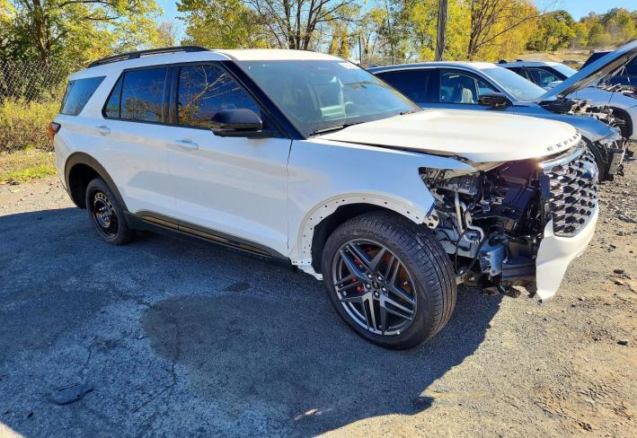 Salvage 2026 Ford Explorer St in White