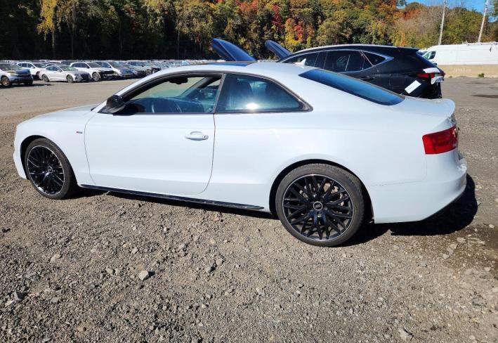 Salvage 2016 Audi A5  in White