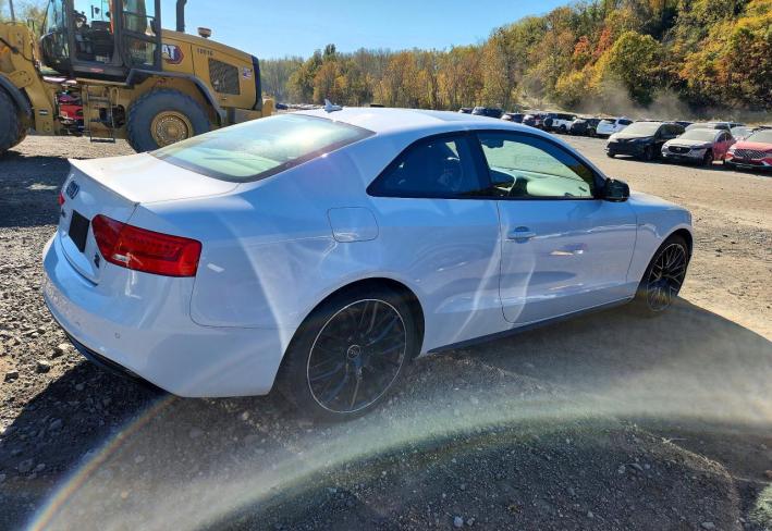 Salvage 2016 Audi A5  in White