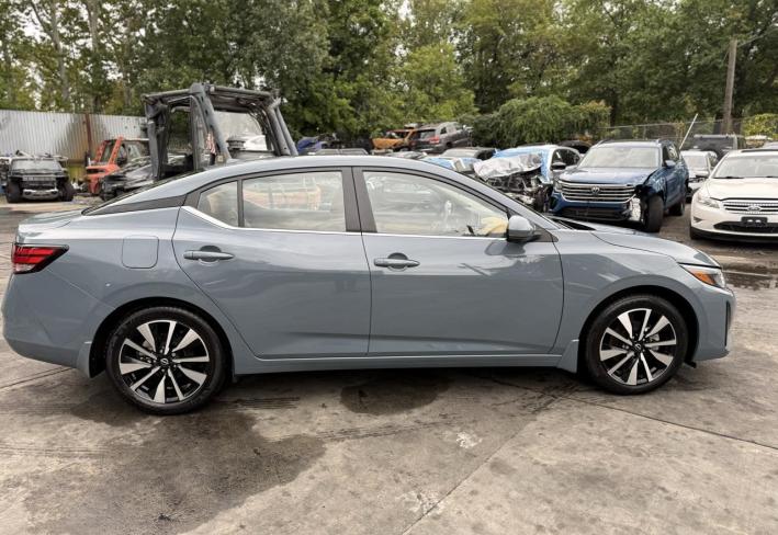 Salvage 2025 Nissan Sentra Sv in Gray