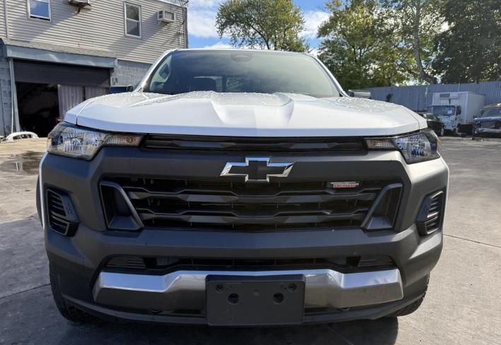 Salvage 2026 Chevrolet Colorado  in White