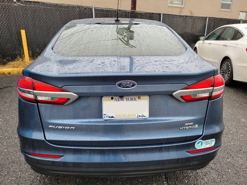 Salvage 2019 Ford Fusion Titanium Hybrid