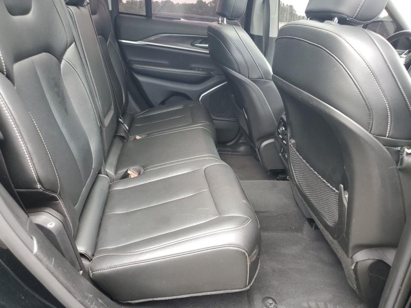 Salvage 2023 Jeep Grand Cherokee Limited 4xe
