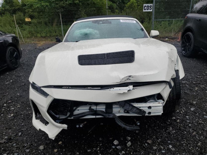 Salvage 2025 Ford Mustang Gt