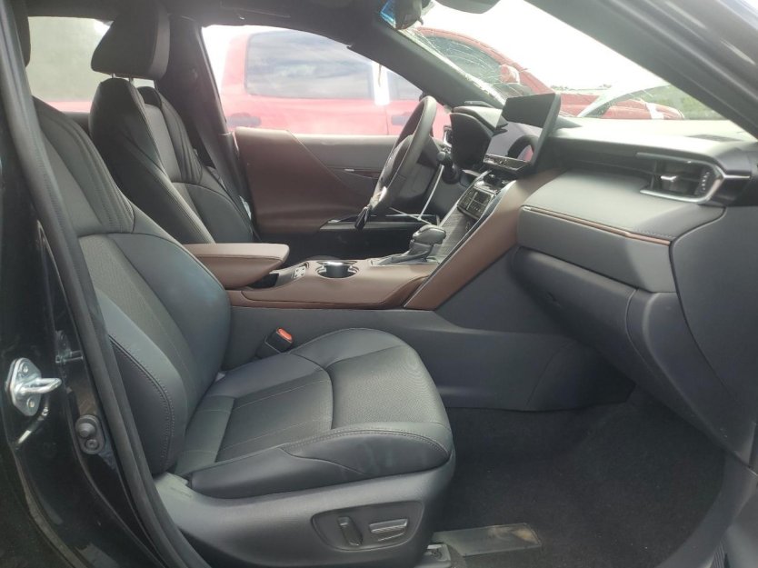 Salvage 2024 Toyota Venza Limited