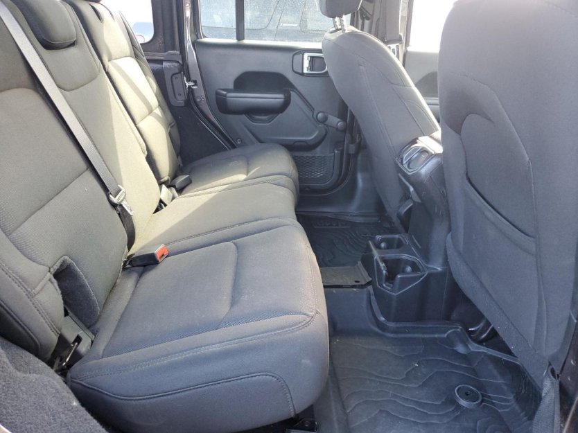 Salvage 2021 Jeep Wrangler Unlimited Sport