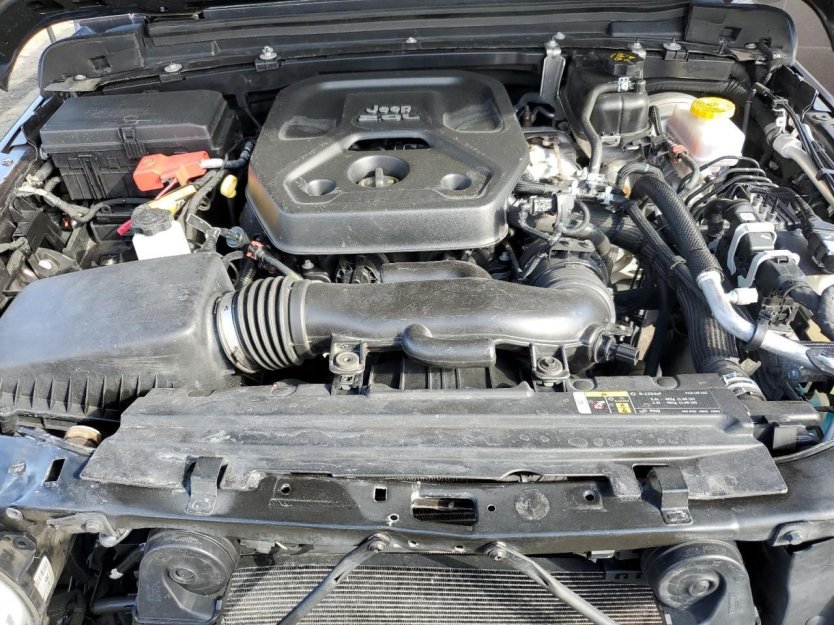 Salvage 2021 Jeep Wrangler Unlimited Sport