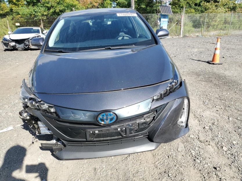 Salvage 2022 Toyota Prius Prime Xle