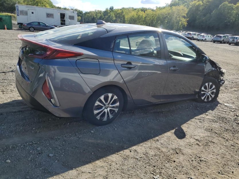 Salvage 2022 Toyota Prius Prime Xle