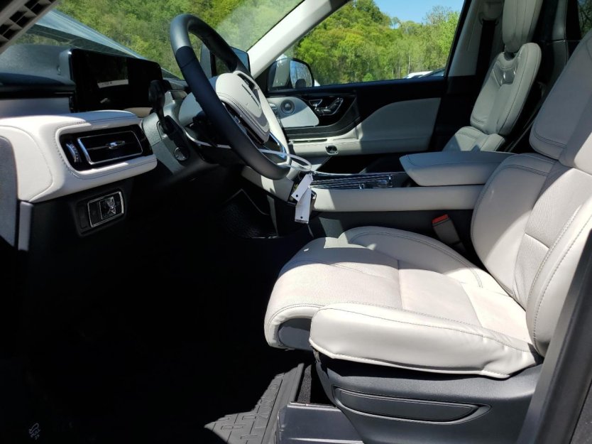 Salvage 2025 Lincoln Aviator Reserve