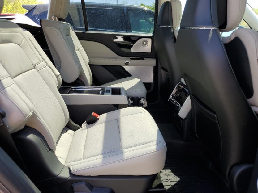 Salvage 2025 Lincoln Aviator Reserve