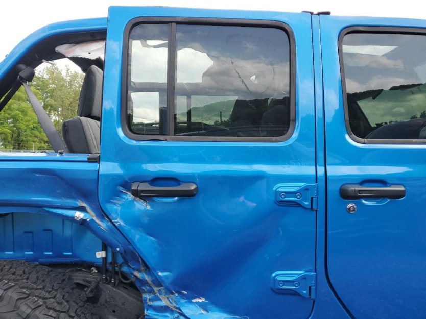 Salvage 2024 Jeep Wrangler Rubicon