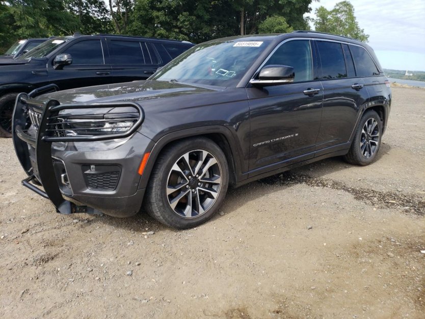 Salvage 2022 Jeep Grand Cherokee Overland