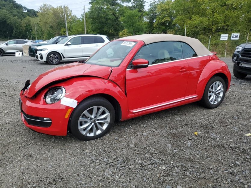 Salvage 2015 Volkswagen Beetle Tdi