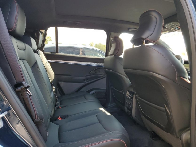 Salvage 2024 Jeep Wagoneer S Launch Edition