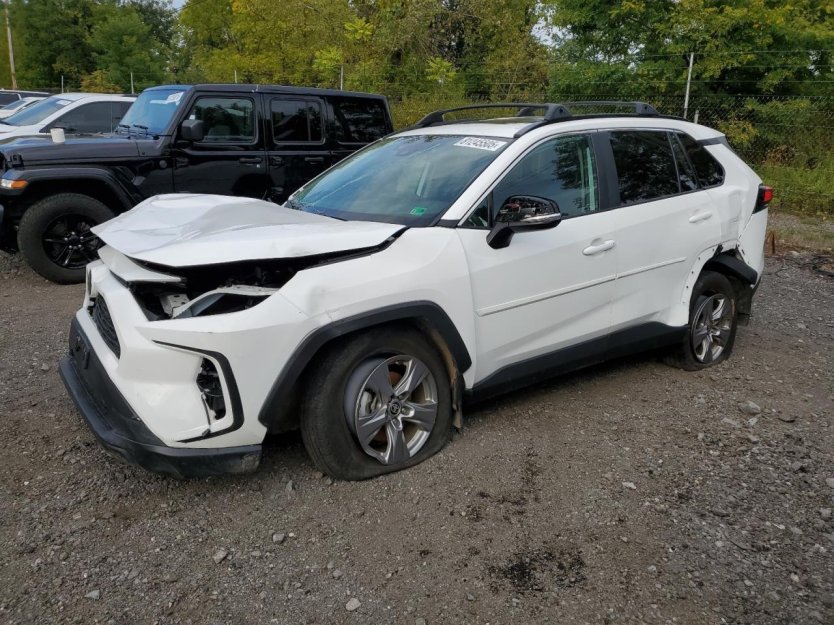 Salvage 2024 Toyota Rav4 Xle