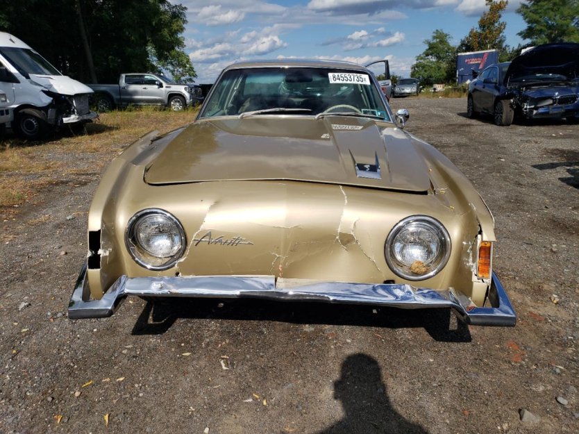 Salvage 1963 Studebaker Avanti 