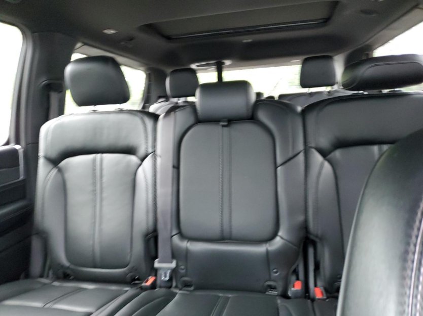 Salvage 2022 Jeep Wagoneer Series I