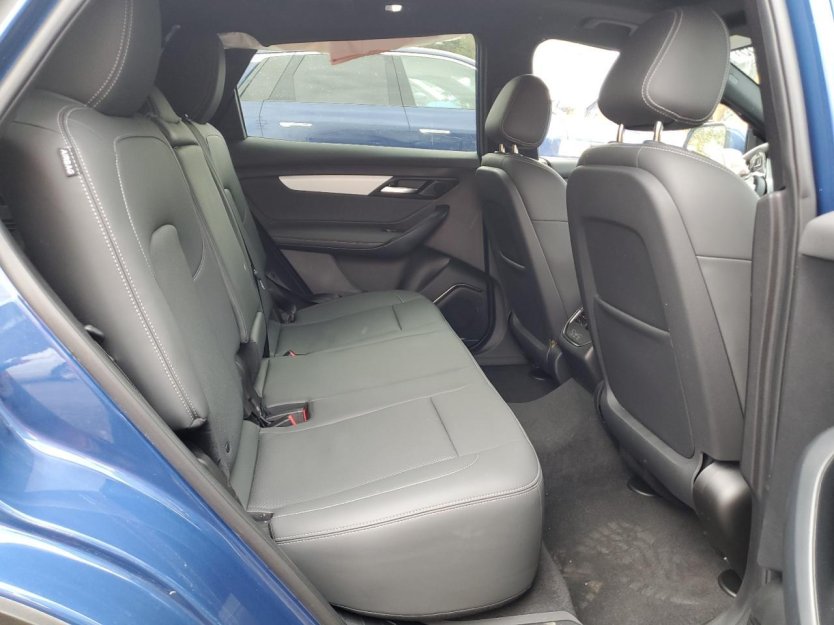 Salvage 2024 Vinfast Vf 8 Plus