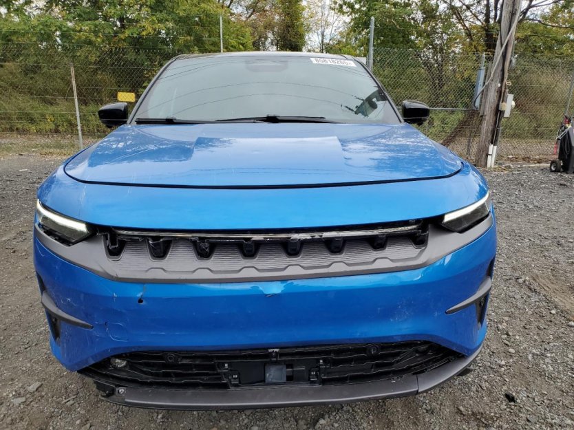 Salvage 2025 Jeep Wagoneer S Limited