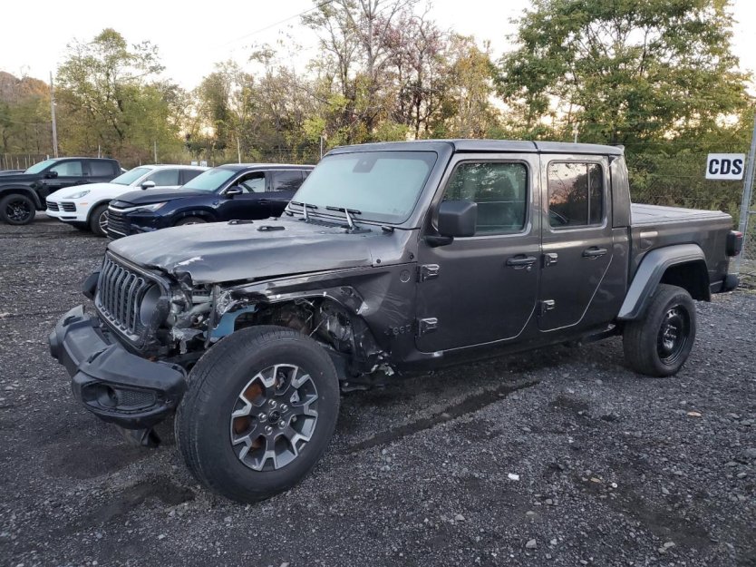 Salvage 2025 Jeep Gladiator 