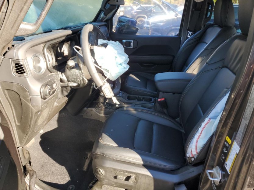 Salvage 2025 Jeep Gladiator 