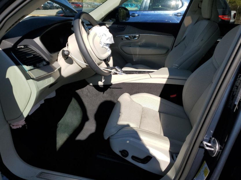 Salvage 2025 Volvo Xc90 Ultra