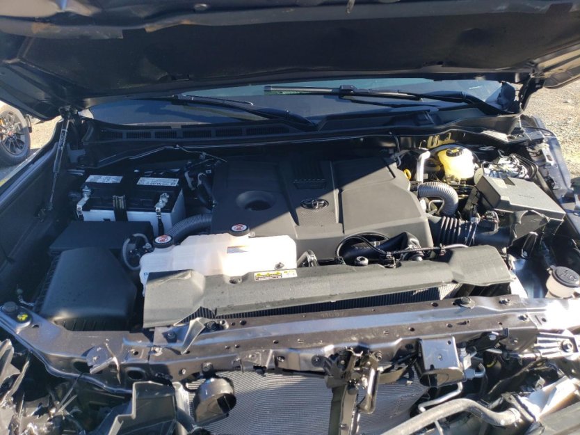 Salvage 2025 Toyota Tundra 