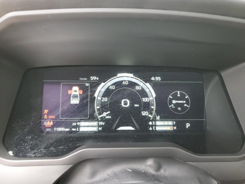 Salvage 2025 Toyota Tundra Crewmax Platinum