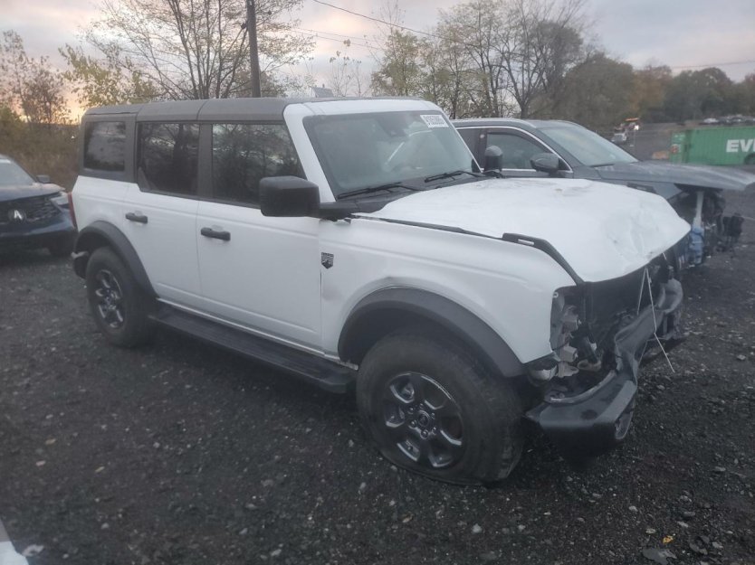 Salvage 2023 Ford Bronco 