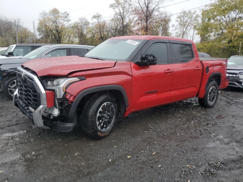Salvage 2025 Toyota Tundra 