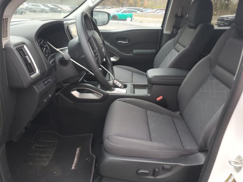 Salvage 2025 Nissan Frontier Sv 