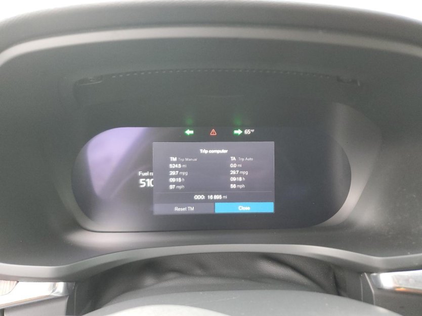 Salvage 2025 Volvo V60 Cross Country Plus