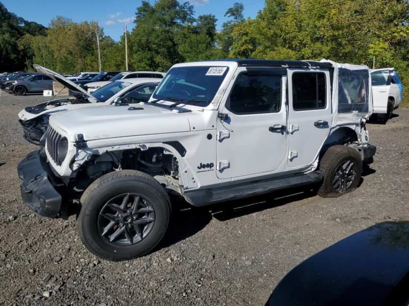 Salvage 2024 Jeep Wrangler 