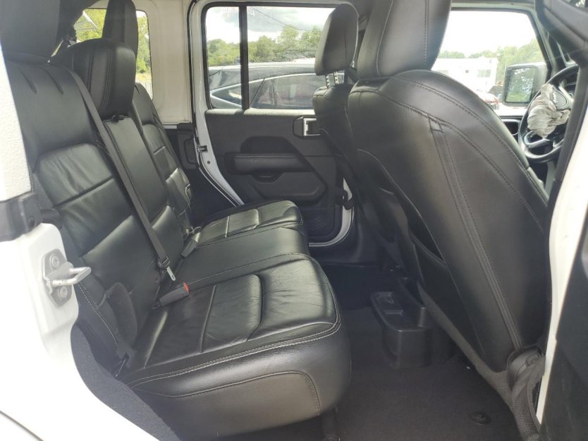 Salvage 2018 Jeep Wrangler Unlimited Sahara