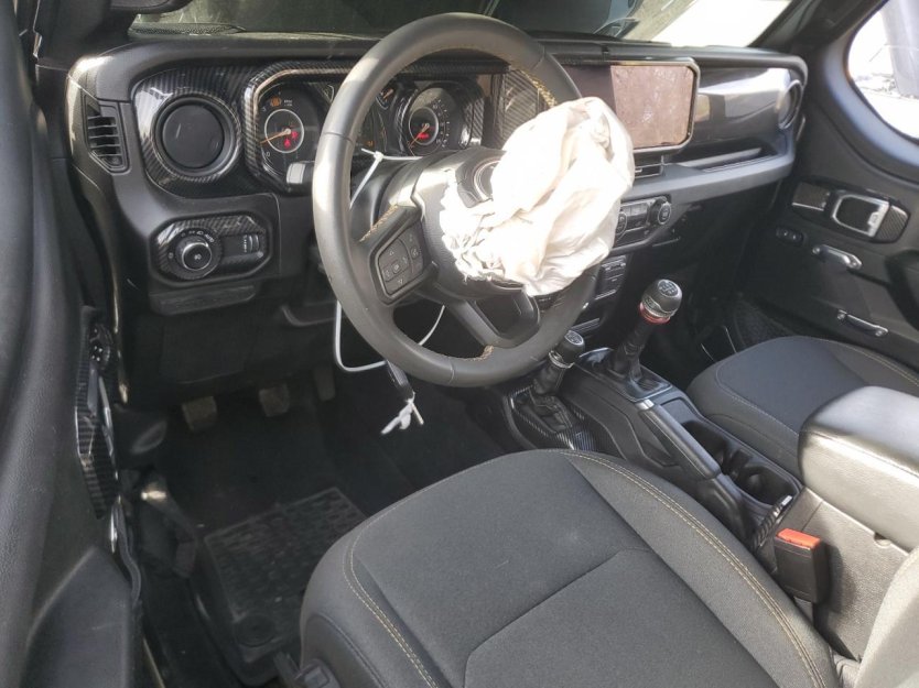 Salvage 2024 Jeep Wrangler Sport