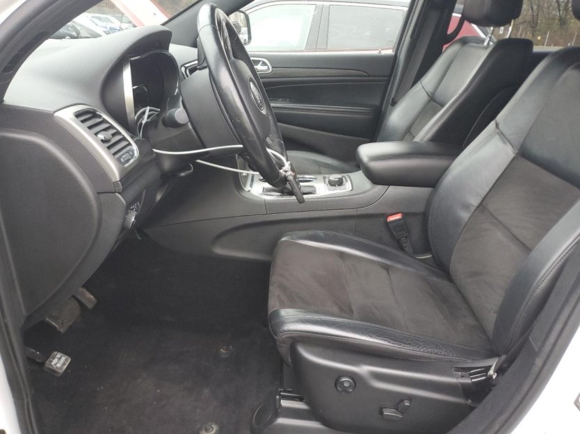 Salvage 2022 Jeep Grand Cherokee 