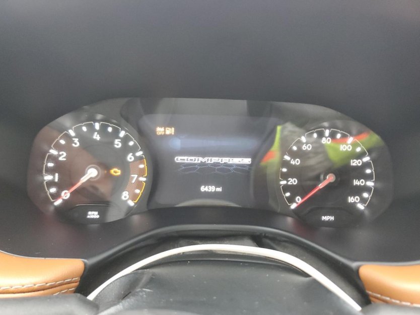 Salvage 2025 Jeep Compass Limited