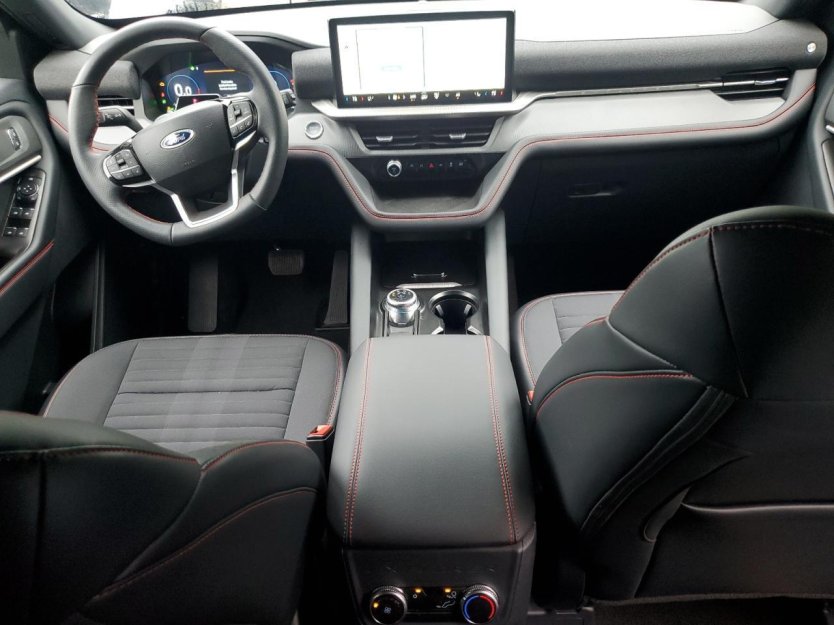 Salvage 2025 Ford Explorer St-line